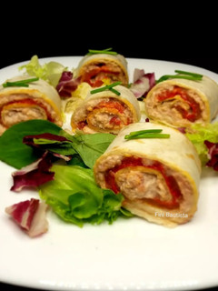 Una foto de Rollitos de atún y pimiento