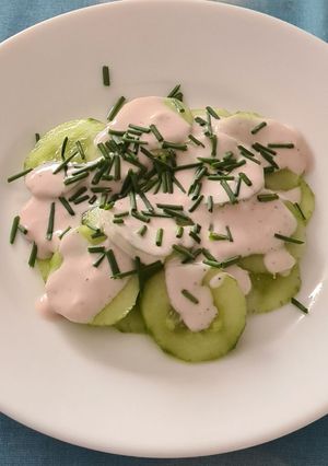 Une photo de Salade de concombre à la crème