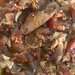 A picture of Egg and fish sauce.