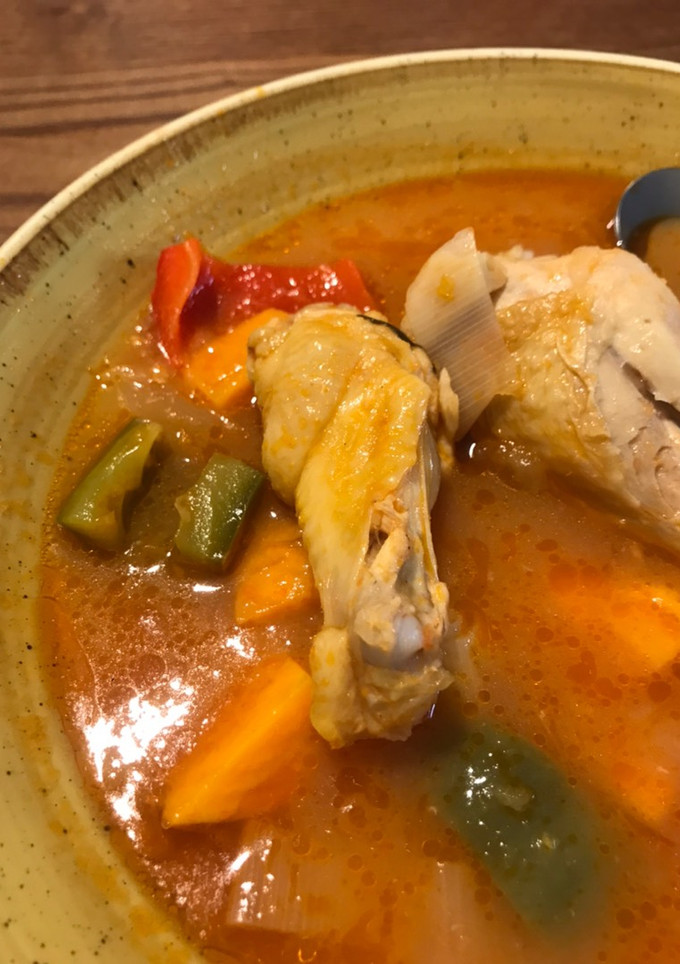 Una foto de Guiso de pollo con verduras