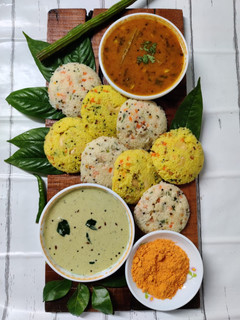 ઈડલી (idli recipe in gujarati) રેસીપી મુખ્ય ફોટો