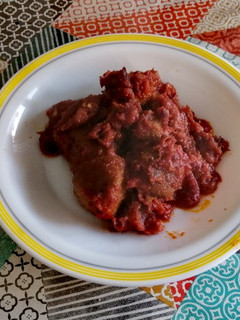Una foto de 🍲 Albóndigas con tomate