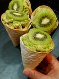 Cônes de wraps avocat, kiwi et truite fumé
