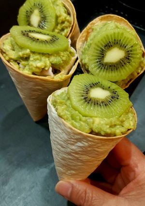 Une photo de Cônes de wraps avocat, kiwi et truite fumé