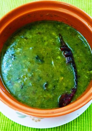 A picture of Hariyali Daal.