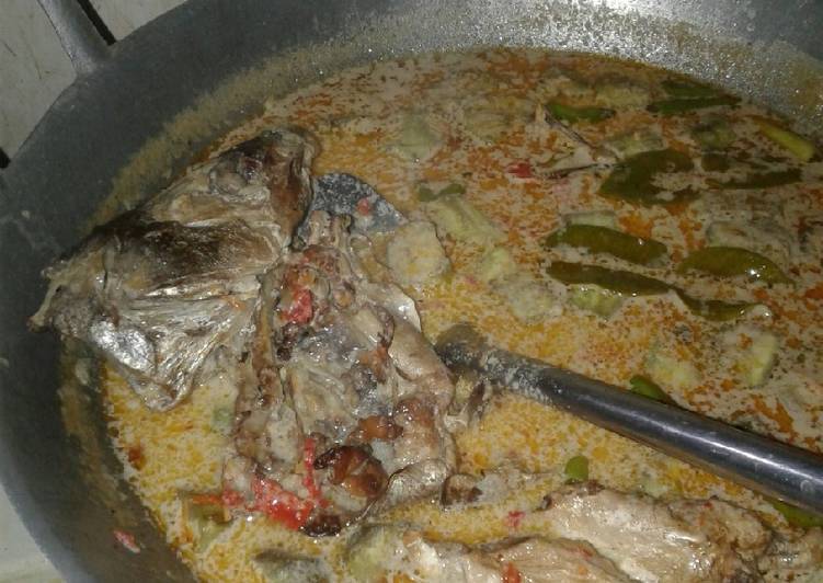 Resep Gulai Kepala manyung asap dan terong 🍆🍆 Lezat