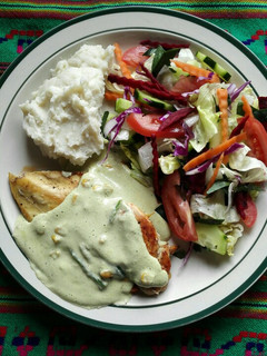 Una foto de Pechuga en crema de chile verde Anaheim