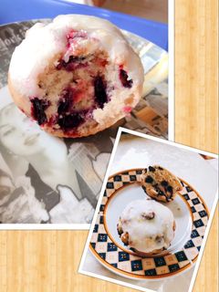 Φωτογραφία της συνταγής Raspberry-Blueberry muffins με λεμονάτο γλάσο