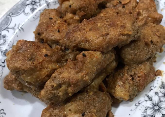 Ayam goreng telur asin