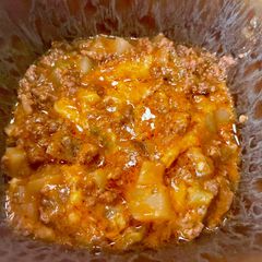 A picture of Ground beef and potato casserole.