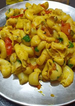 A picture of Masala macroni.