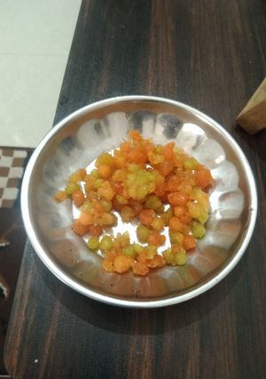 A picture of Tricolour boondi.