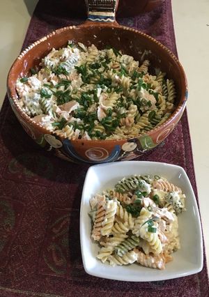 Una foto de Ensalada rápida de pasta y atún