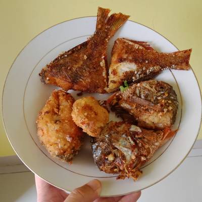 Resep Kakap Goreng Bumbu Kuning Oleh Amiamelia Cookpad