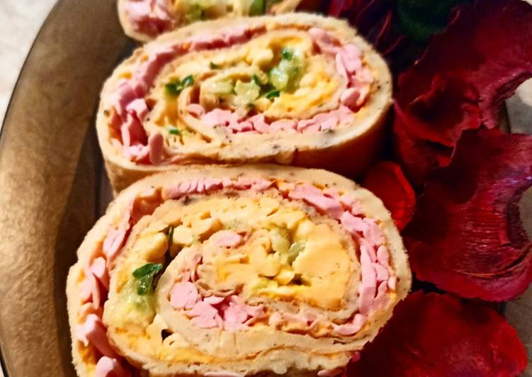 Блины с колбасой. Блины с ветчиной. Рулет с колбасой и яйцами. Рулет с колбасой и сыром в лаваше. Рулет с колбасой в лаваше.