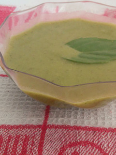 Una foto de Crema de acelgas, perejil y papas
