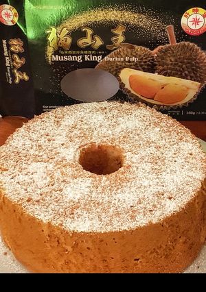 A picture of Musang King durian chiffon cake.