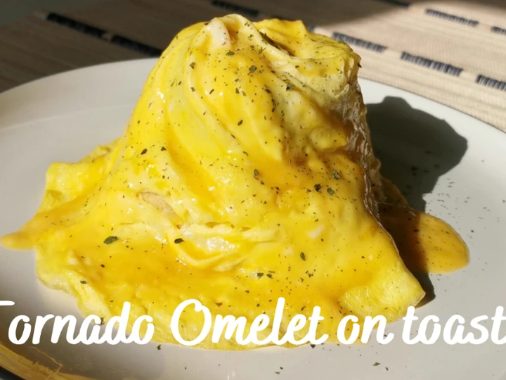 Easy Way Prepare Tornado Omelet on Toast (Swirl omelet) the Awesome  Really delicious