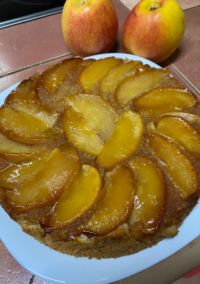 Una foto de Tarta de manzana con bizcocho