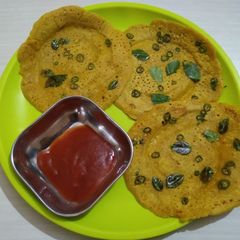 A picture of Besan chilla (gram flour pancake).
