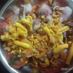 A picture of Tomato Chat.