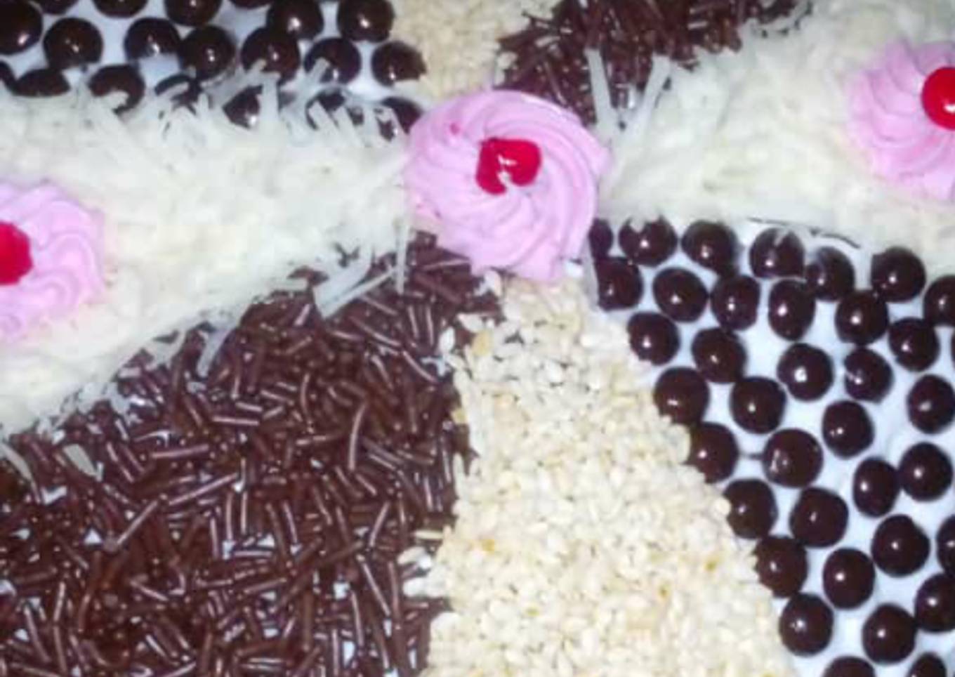 Brownies pizza topping aneka