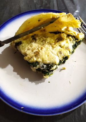Una foto de Tarta de acelga, rúcula y avena