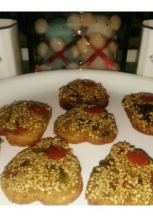 A picture of Veg Sesame heart bites.