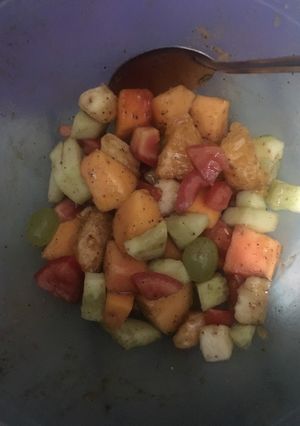 A picture of Fruit chaat.