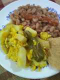 Papitas con huevo de rancho