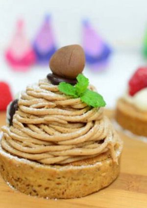 Foto principal de Torre de castañas con relleno de orujo y queso crema 🌰