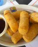 Tequeños con salsa de Papelón