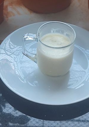 A picture of Condensed milk/homemade.