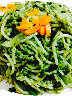 A picture of Spinach pesto pasta.