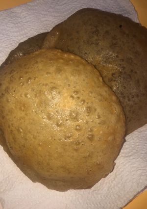 A picture of Milk puri.