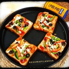 A picture of Bread Pizza.
