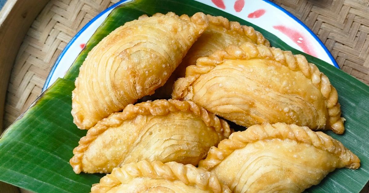 Pastel ala karipap isi sayuran dan jamur kuping (1082)