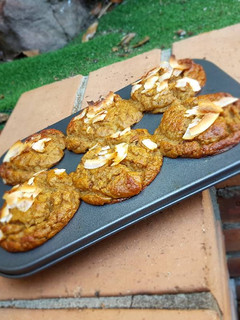 Una foto de Muffins de coco y banana. Sin gluten, sin azúcar, sin aceite