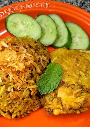 A picture of Chicken Biryani.