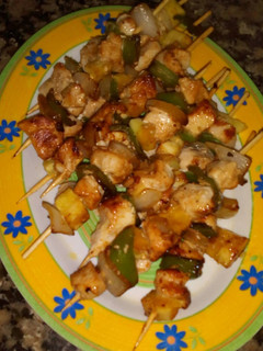 Una foto de BROCHETA DE POLLO con un toque oriental