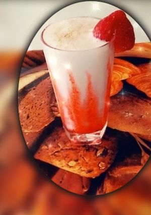 صورة لوصفة كوكتيل موز 🍌 وفريز 🍓