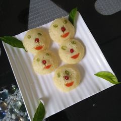 A picture of Tri-colour rawa Idli.