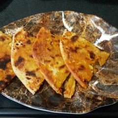 A picture of Cauliflower paratha.