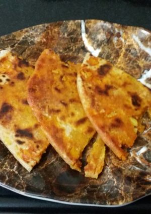 A picture of Cauliflower paratha.
