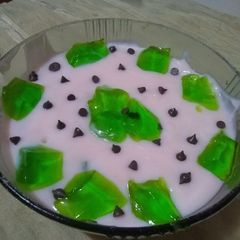 A picture of Strawberry n mango custard.