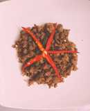 Món 1: Thịt băm rang thơm ngon