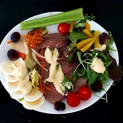A picture of My Roast Beef Summertime Salad 🥗.