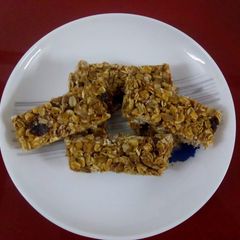 A picture of Oats and nuts Bar.