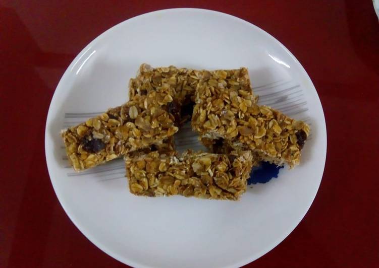 Step-by-Step Guide to Prepare Perfect Oats and nuts Bar