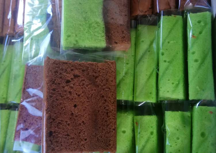 Bolu coklat pandan kukus